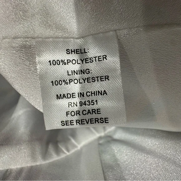 Joy Joy Medallion Print Ruffle Sleeve Dress Pockets NWT Size M Boho - Picture 8 of 9